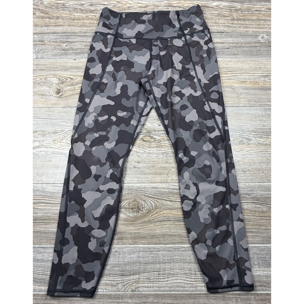 Athleta Lightening Camo 7/8 Tight Leggings w/Stash Pockets in Supersonic-Size M